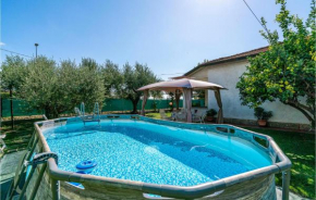 Cozy Home In Capezzano Pianore, Capezzano Pianore